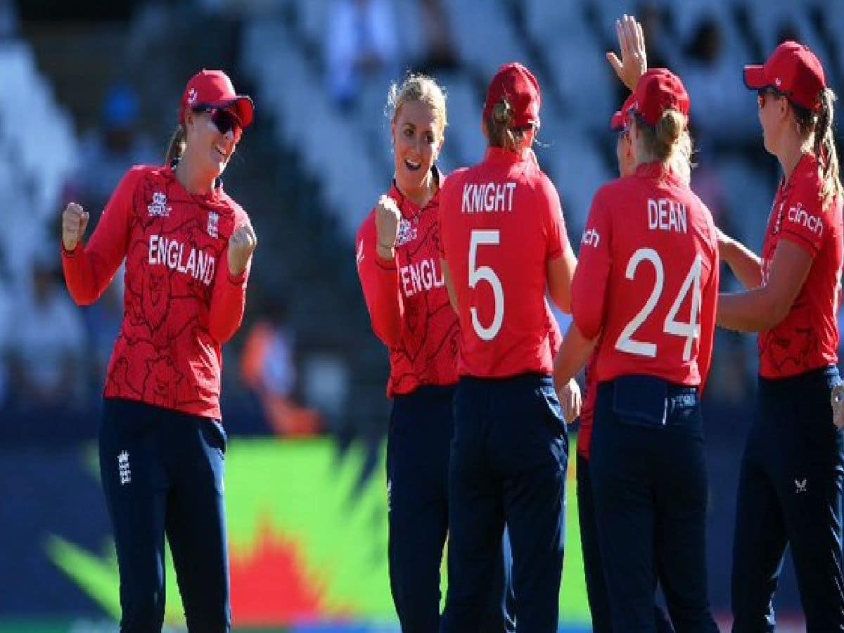 WT20 WC: इंग्लैंड महिला टीम ने पाकिस्तान को रौंदा, भारत-ऑस्ट्रेलिया में सेमीफाइनल मुकाबला तय